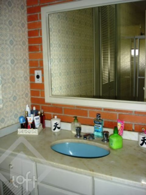 Image 4 - 230786